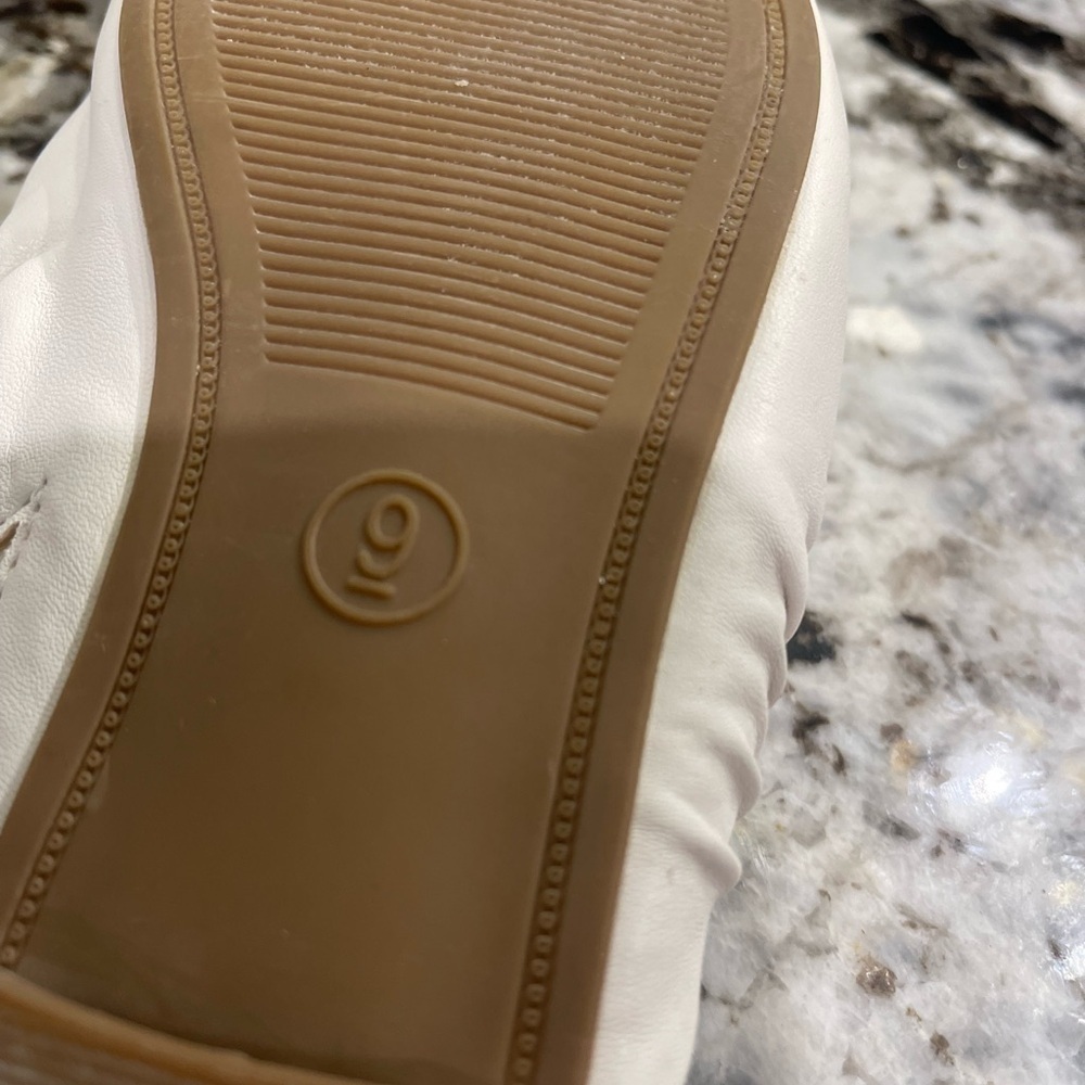 A New Day Slip-On Shoes woman’s size 9 - Picture 8 of 14